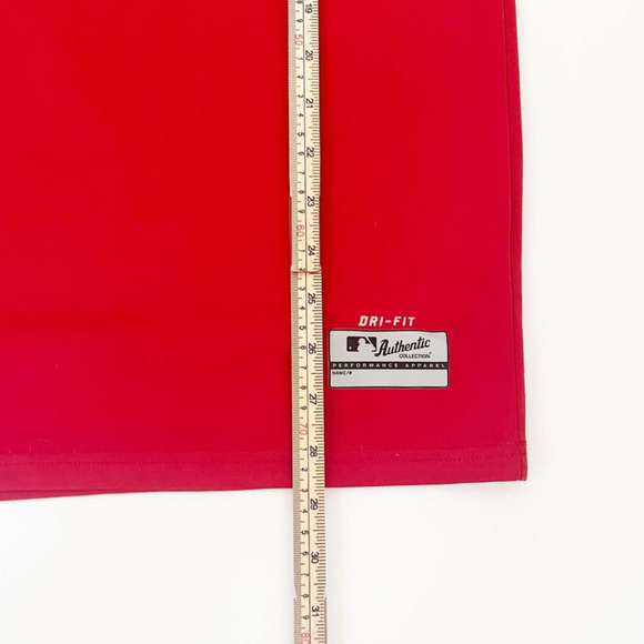 Nike Dri-Fit Philadelphia Phillies Men’s Size M Red Pullover Polyester Shirt MLB - Picture 6 of 6